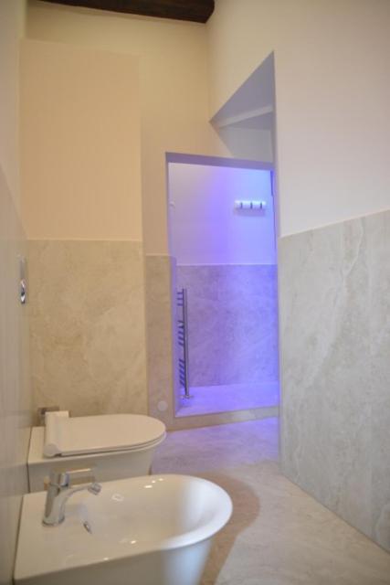 Fidia Palace Flavia'S Apartment Colosseo Rome Exterior photo